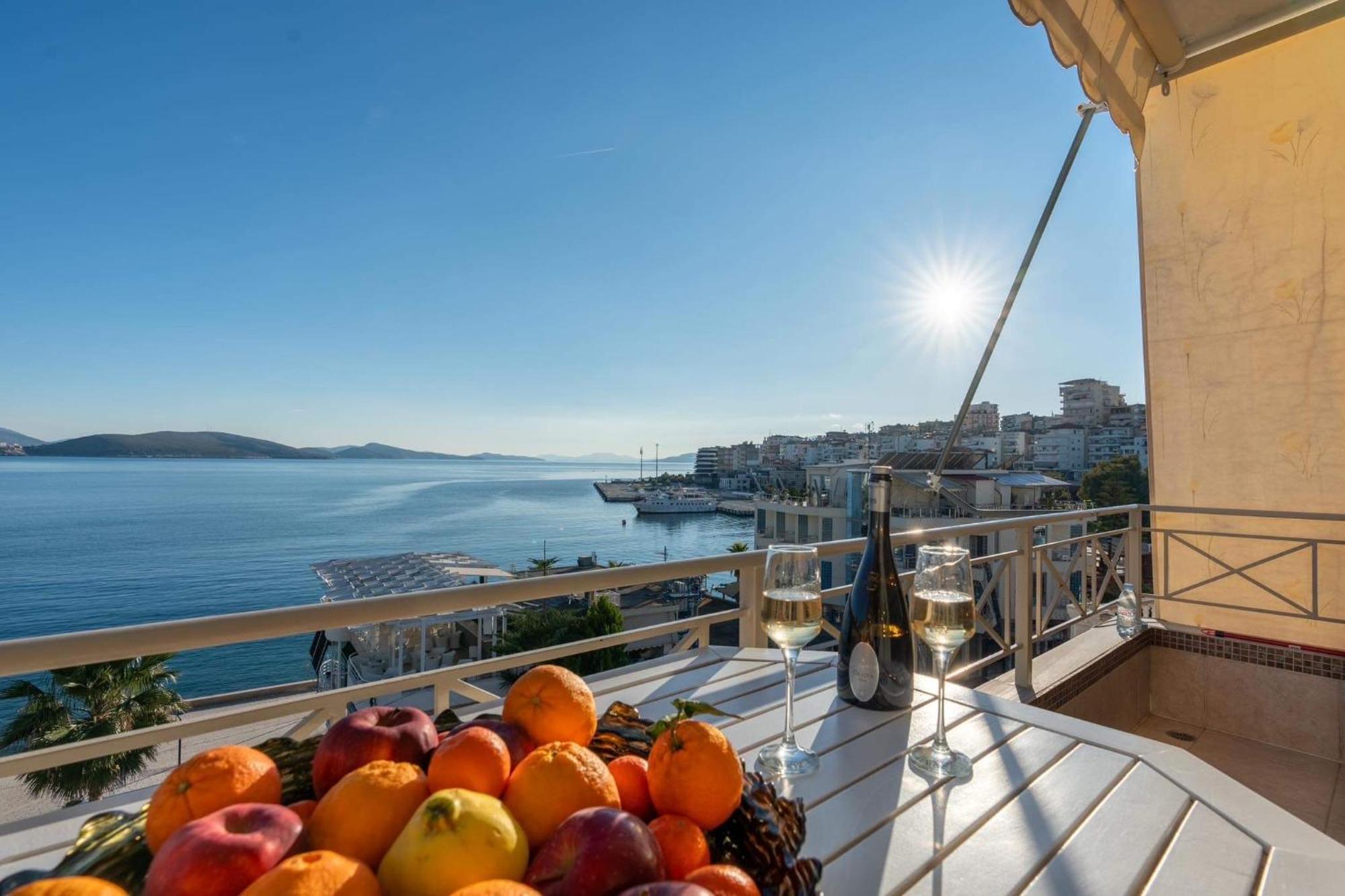 Apartment In Saranda Exterior foto