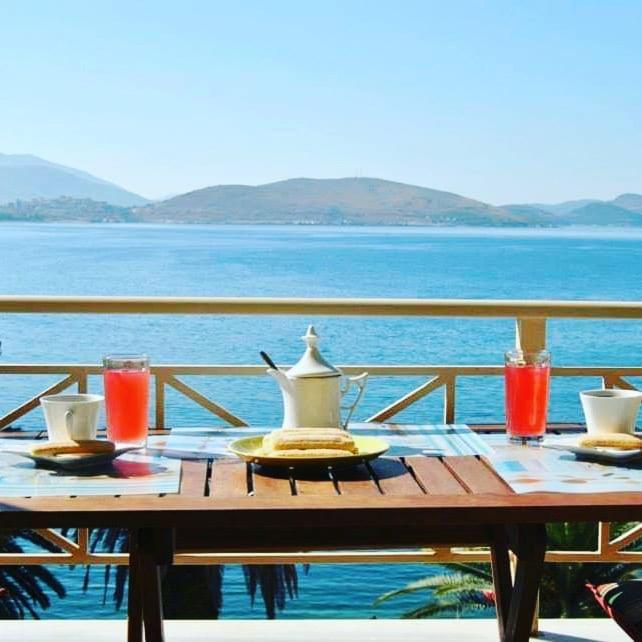 Apartment In Saranda Exterior foto