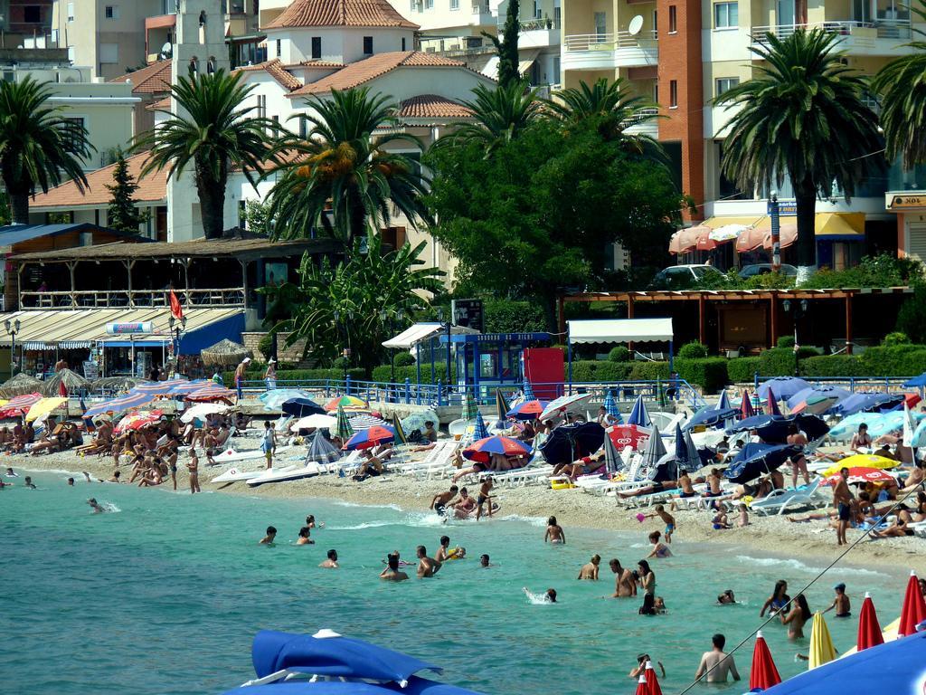 Apartment In Saranda Exterior foto